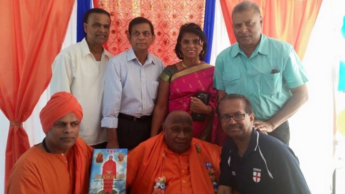 Thousands mourn Swami Vidyanandaji