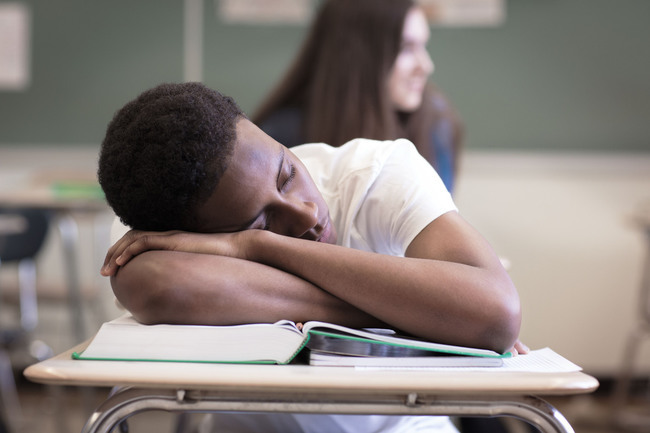 Teen boys at risk if sleep pattern disrupted