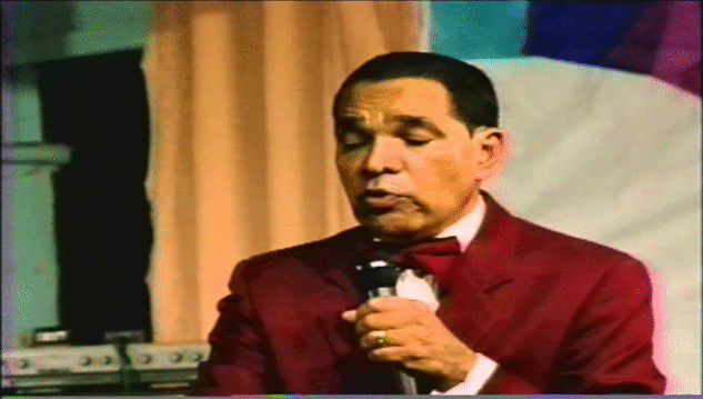 Comedian John Agitation dies at 90