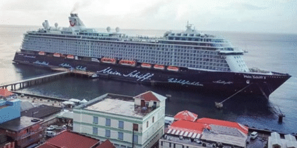 Caribbean hits 30-million mark in stay-over visitors  despite impact of devastating storms