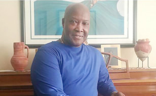 Review of Howard Queeley’s anthology “The Scriptwriter”
