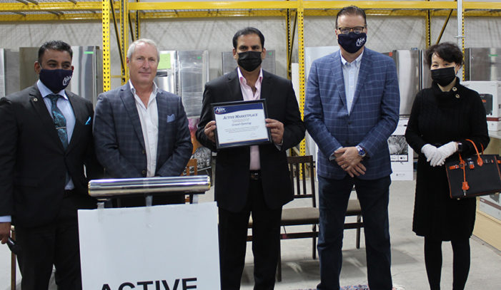 Ajax mayor officially opens Active Marketplace