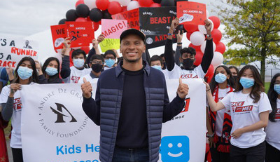 The Andre De Grasse Family Foundation gives Kids Help Phone a $25,000.00 lift