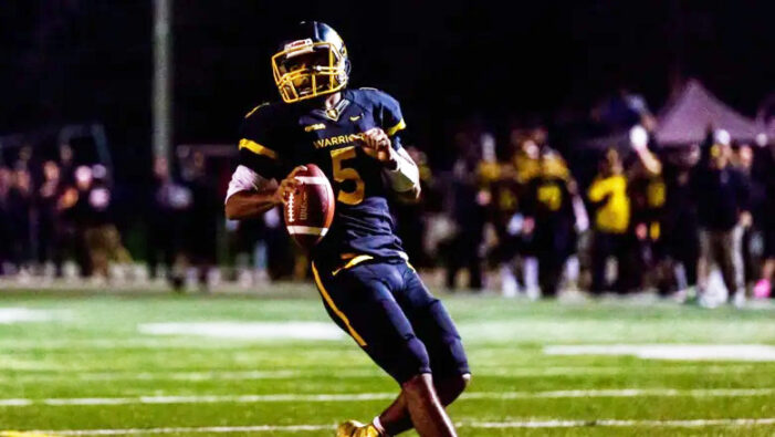 Waterloo QB Tre Ford named Canadian university top football player