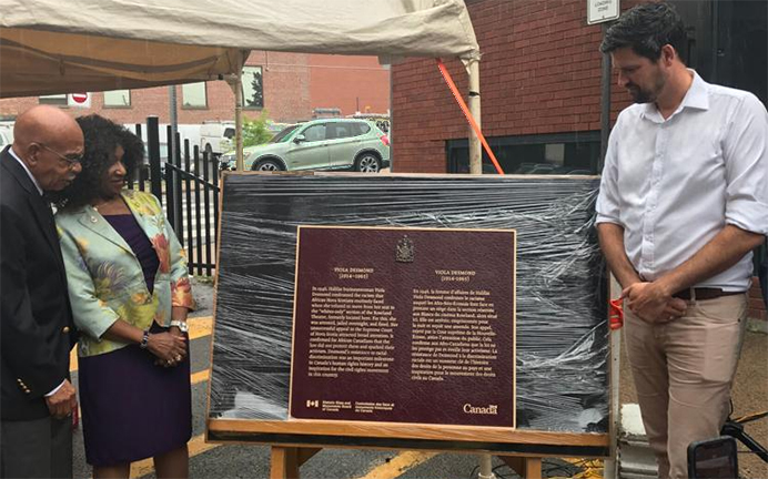 Government of Canada unveils Viola Desmond plaque