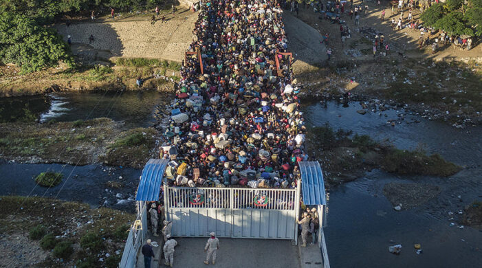 Dominican Republic building border wall to stop Haitians fleeing chaos