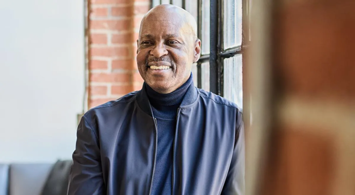 If Mark Saunders wants to be mayor, he must stop being a police officer