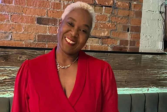 Yolande Jones-Grande receives Petro-Canada Coaching Excellence Award